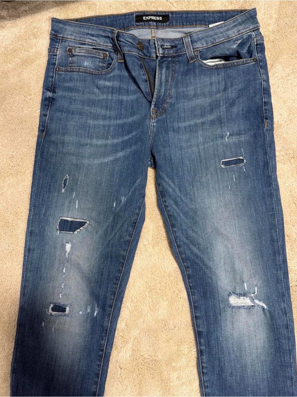 Express Men’s Slim Straight Blue Distressed Jeans 33x32